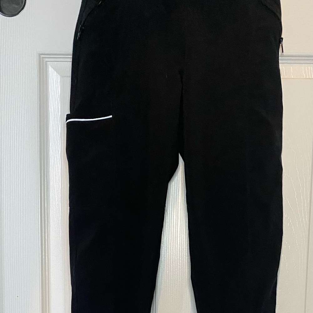 Cherokee Infinity black Jogger Scrubs